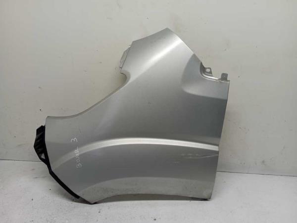 AILE AVANT GAUCHE - Vue 1